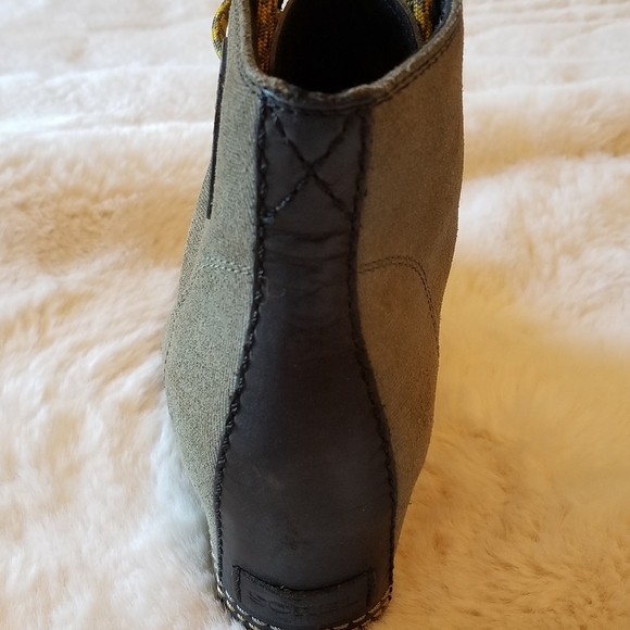 Sorel lace up wedge - Picture 10 of 16